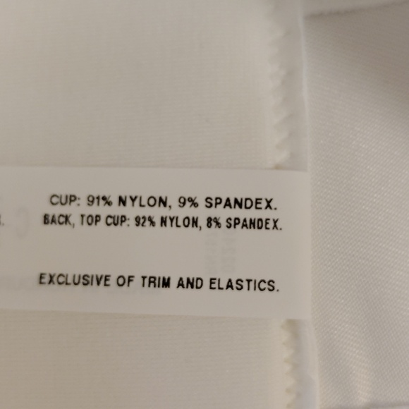 Bali White Wirefree Bra with V-Neck Design - Picture 5 of 5